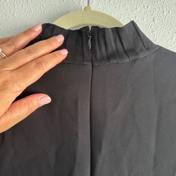 Vince Black Sleeveless Mixed Rib Sleeveless Mock Turtleneck Top - Picture 4 of 6